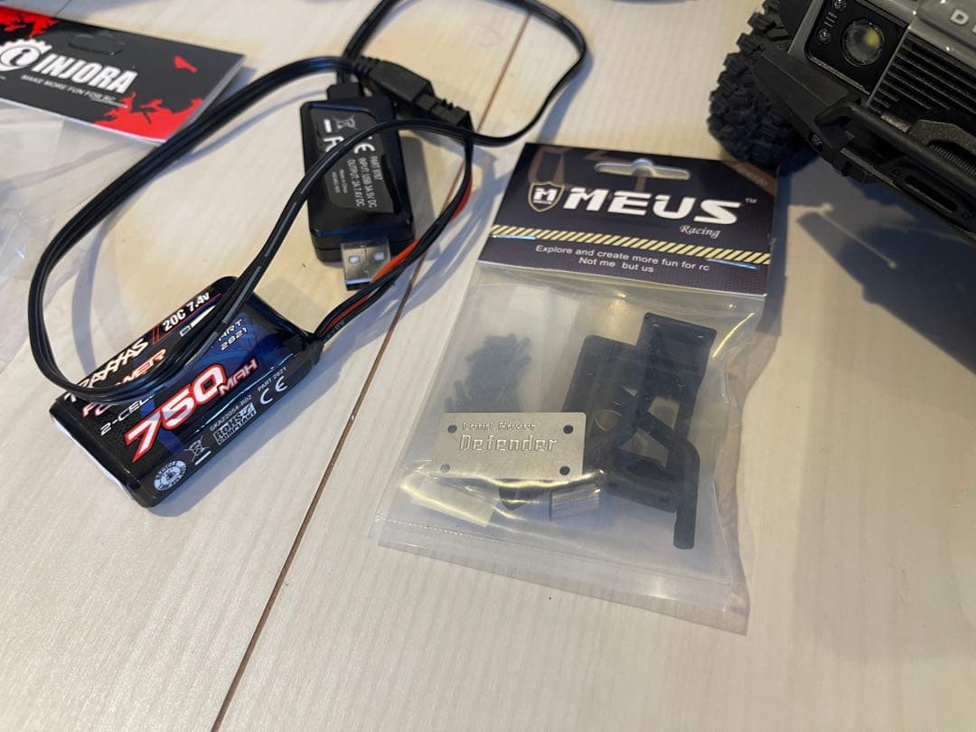 トラクサス　TRX4M ディフェンダー　フルカスタム　美品　4×4