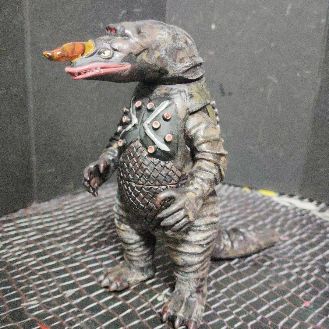 最終価格ウルトラ怪獣現行シリーズ初代マン怪獣ザラガス.アントラー.ゴモラ