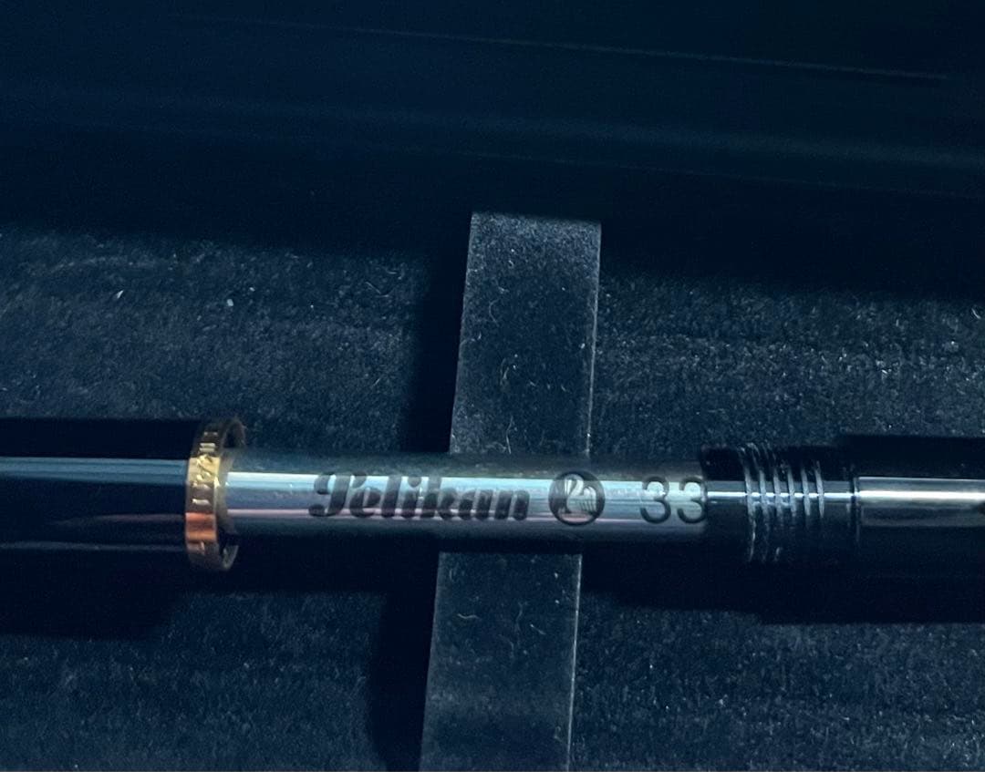 ペリカン　ボールペン　ノック式