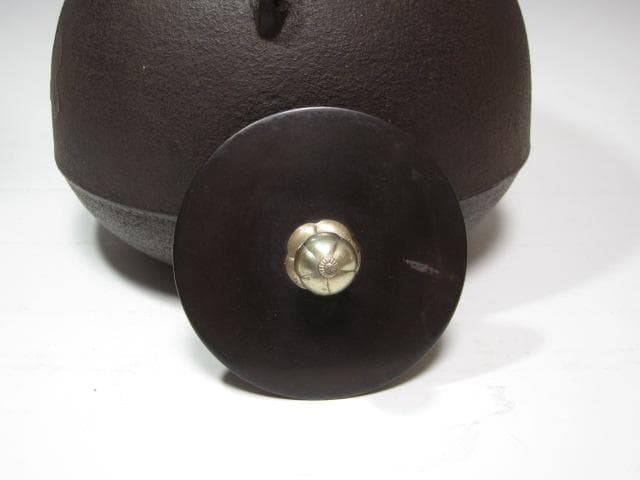 【セール】☆　大徳寺　細合喝堂　自筆釜　かわいらしい形の釜です☆y244