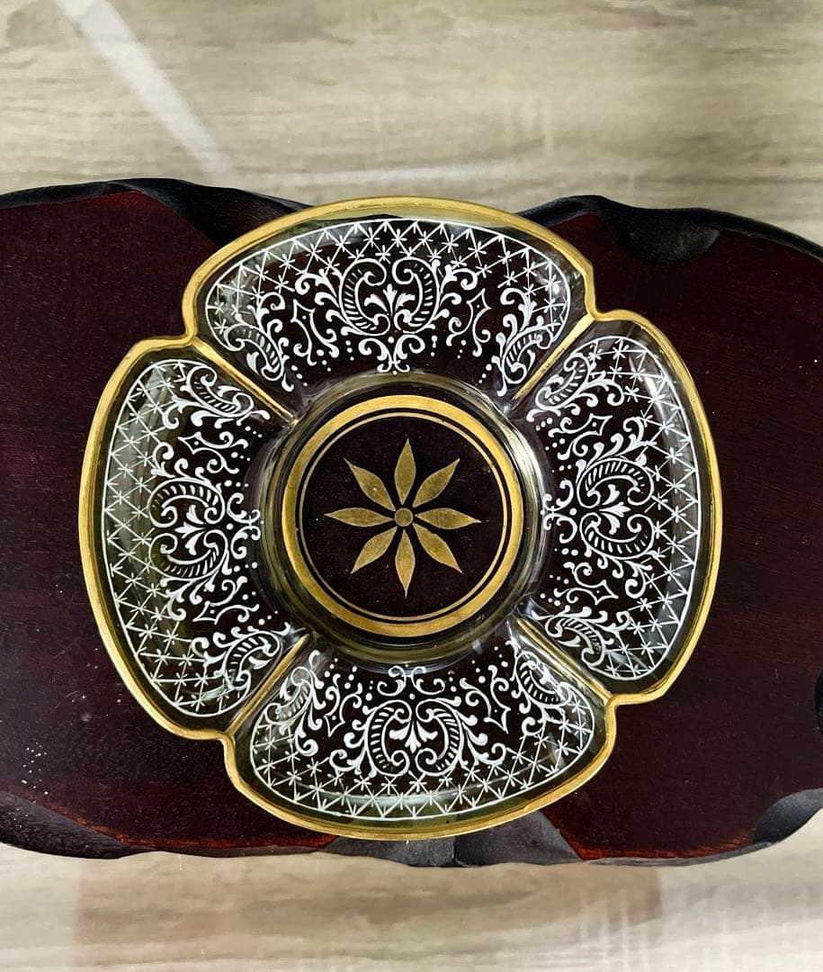 骨董　時代ガラス　精密エナメル絵付け　金彩　四葉型　ウランガラス　プレート１客