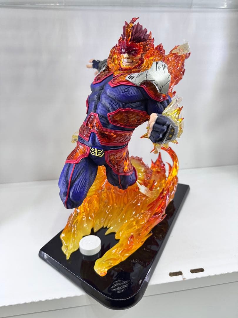 tsume art エンデヴァー　スタチュー