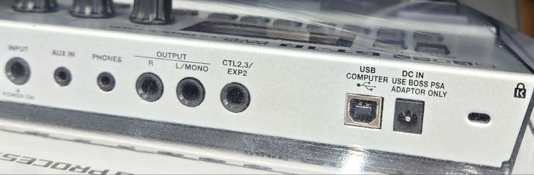 ■■【箱・電源AC付】BOSS GT-1B ベースエフェクトプロセッサー『美品』