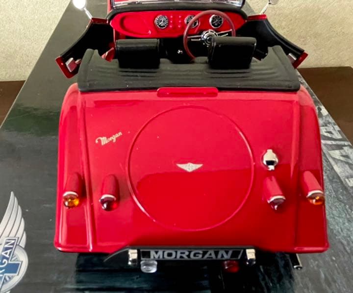 価格変更 1/18 京商モーガン 4/4 SPORTS 2008 RED未展示品