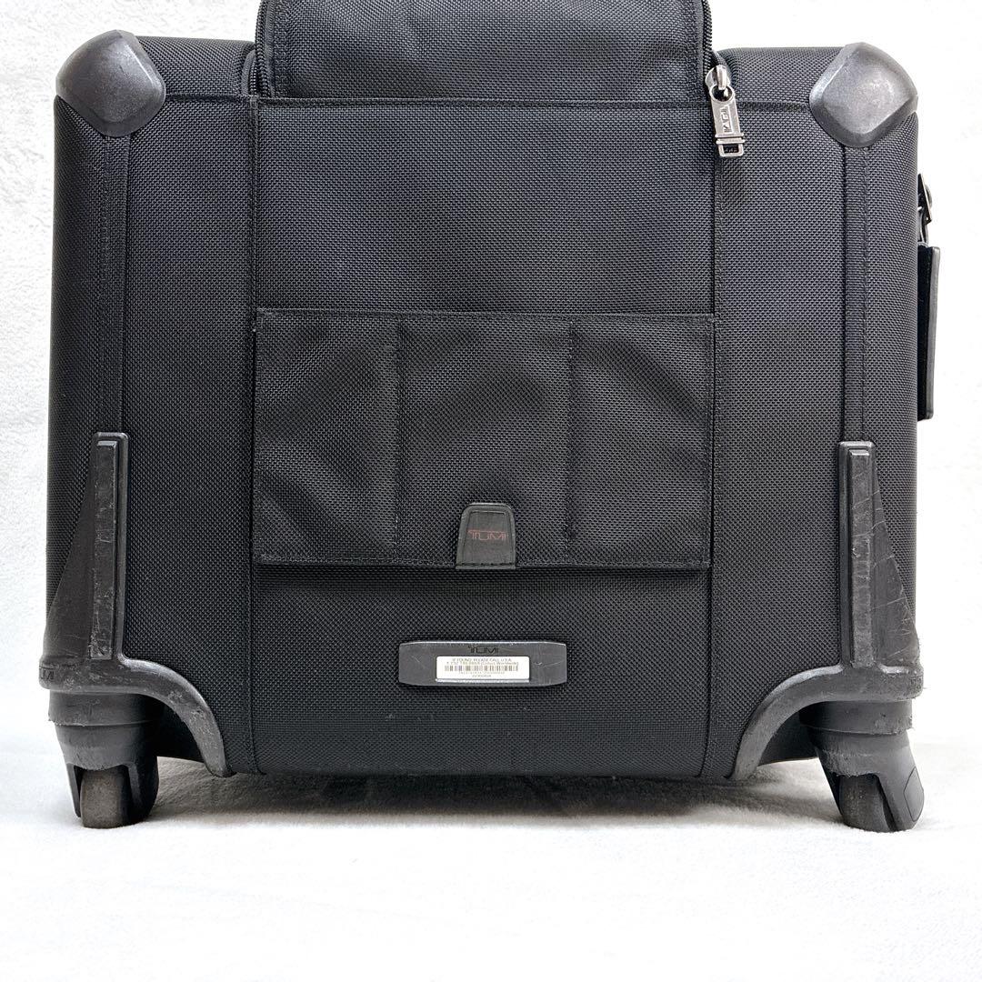 TUMI トゥミ 4輪　スーツケース 機内持ち込み可　ビジネスキャリー　ブラック