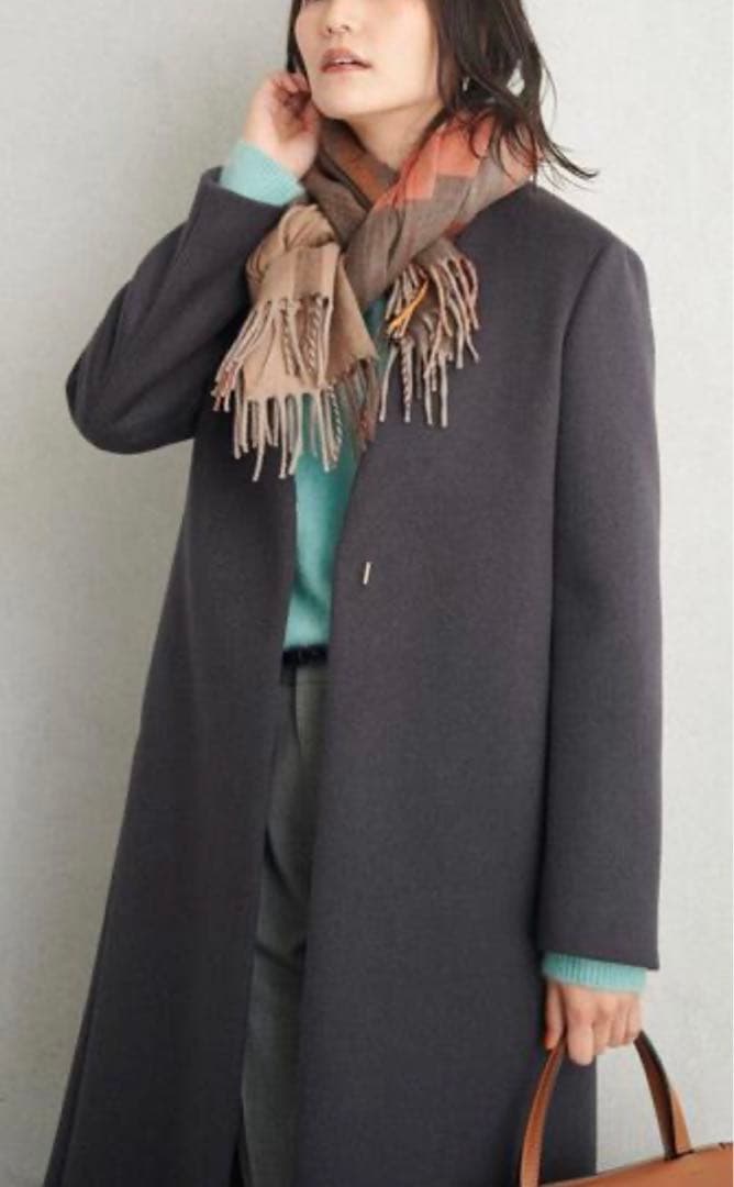 定価3万円新品同様　green label relaxing ノーラペル コート