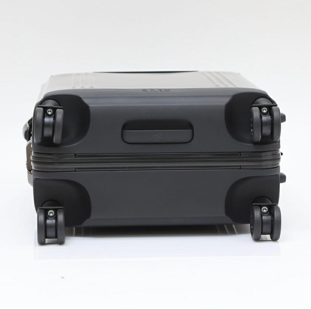 新品 ゼロハリバートン アルミ スーツケース ブラック 39L