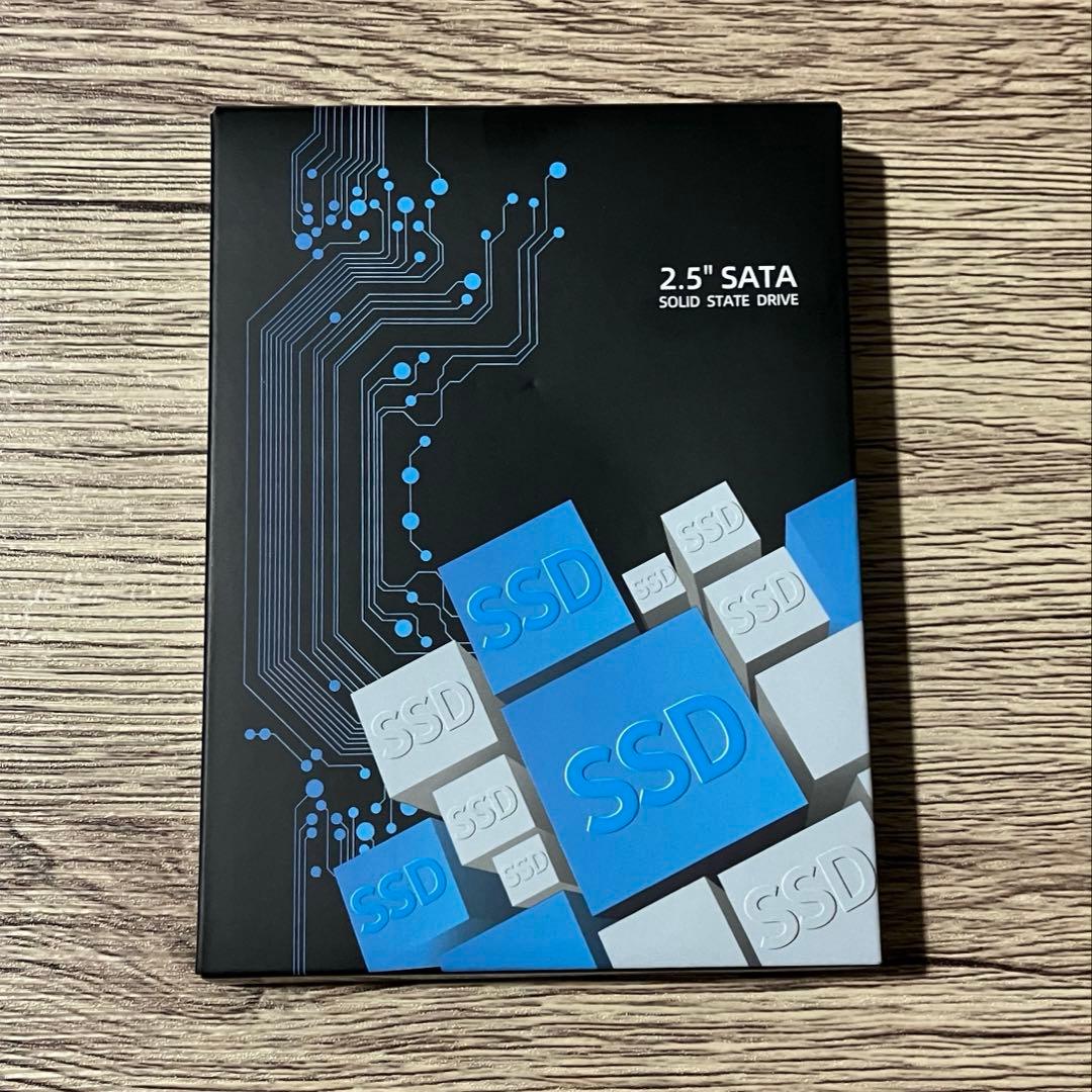 内蔵SSD 1TB SATA3接続 2.5インチ読み出し最大560MB/S