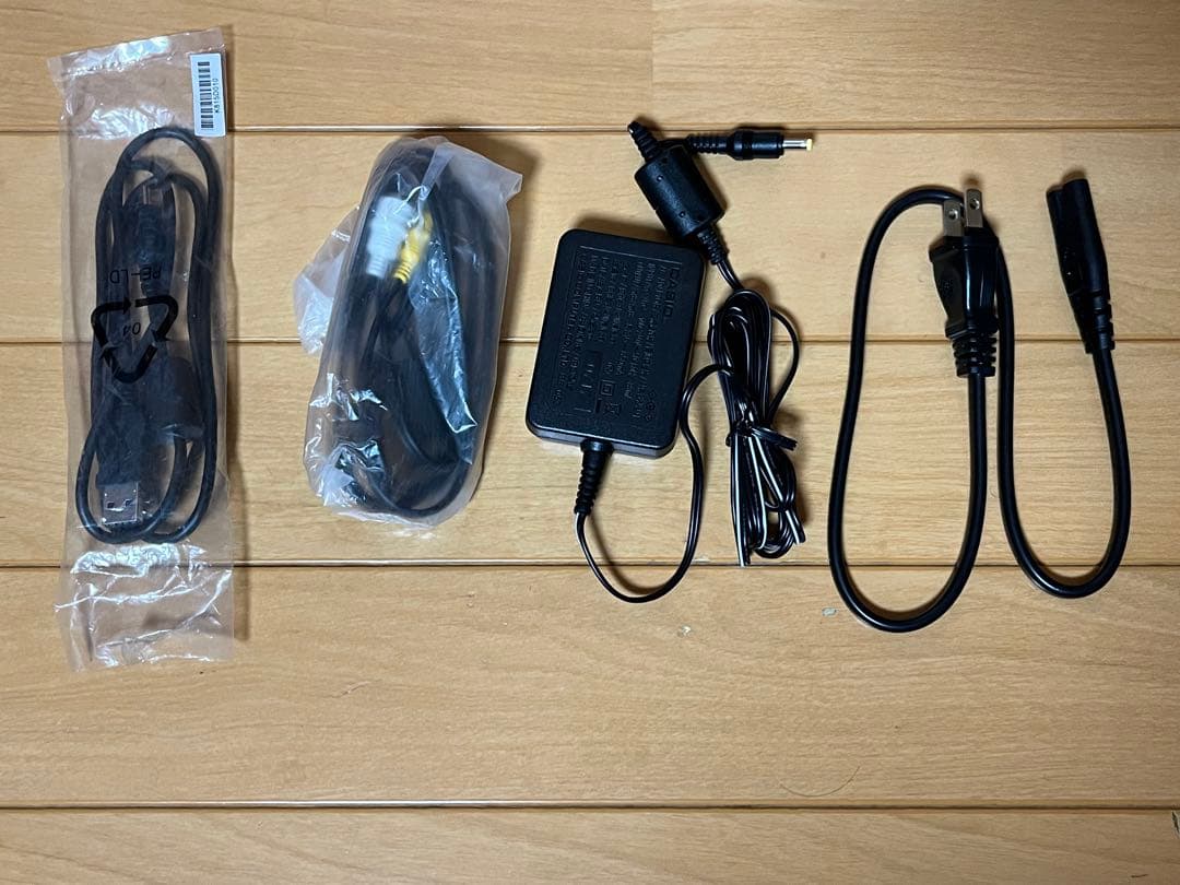 カシオ CASIO EXILIM ZOOM EX-Z1200　デジタルカメラ