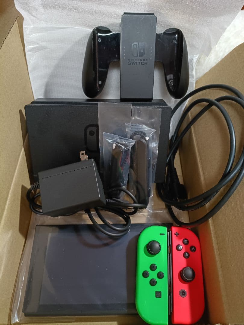 バ*ル様 Nintendo Switch XKJ バッテリー強化版 箱なし 完品