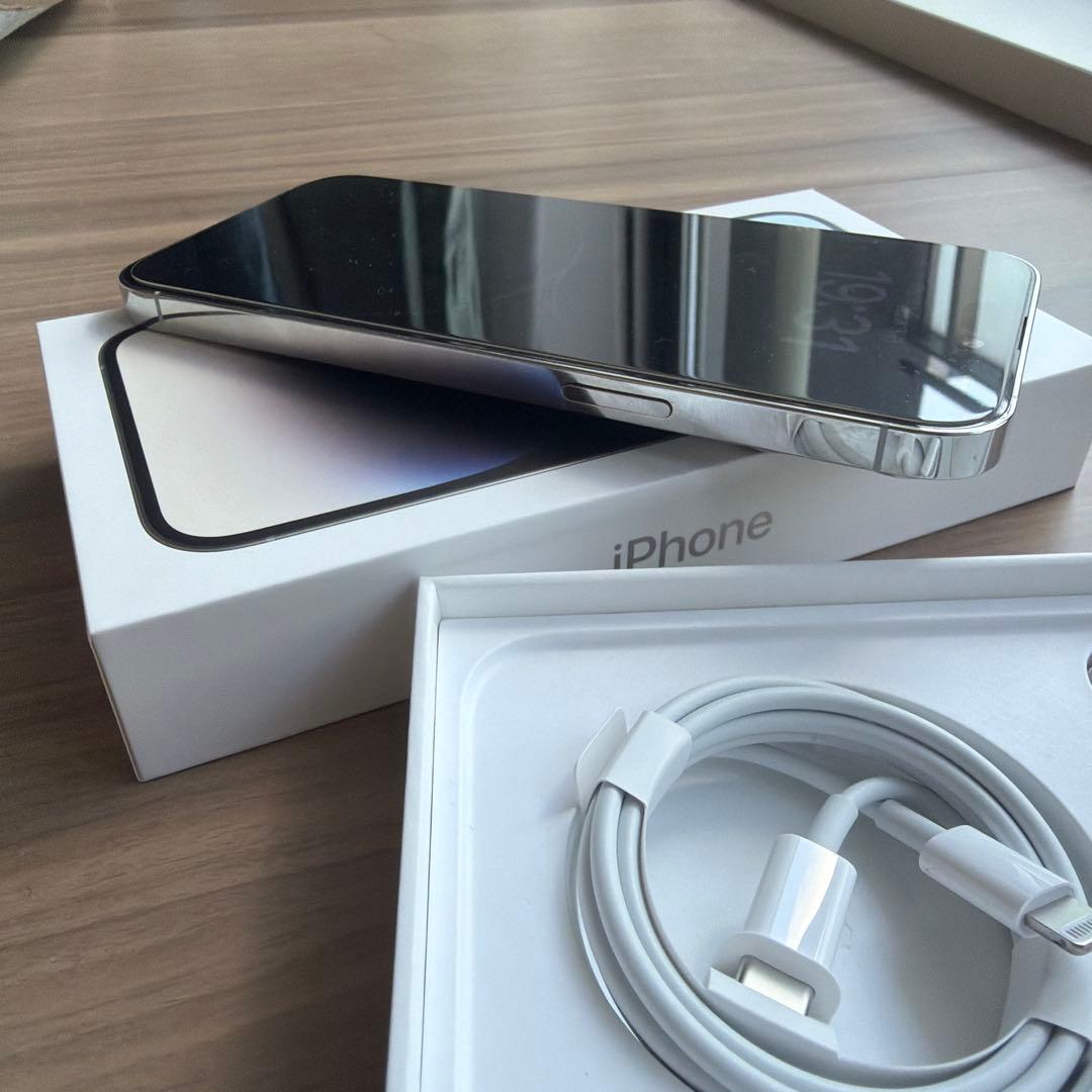 Apple iPhone 14 Pro Max 256GB シルバー 本体