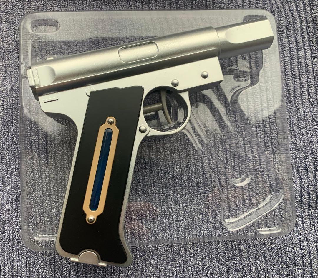 ペルソナ3 召喚器型水鉄砲　ハッピーくじ