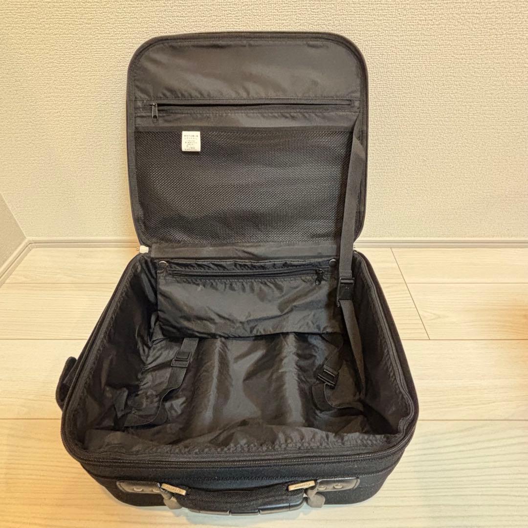 【美品】SWANY スワニーキャリーバッグ キャリーケース　ブラック