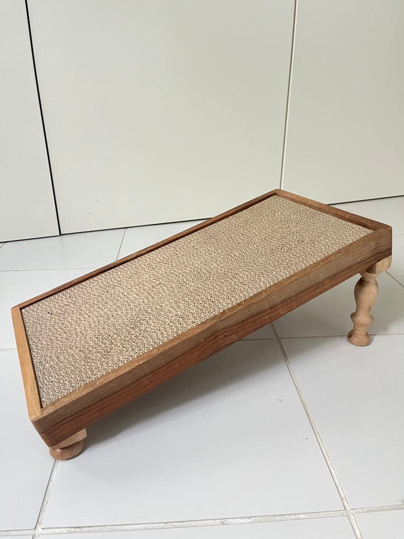 【美品】オルネコ　クルミの木の爪とぎ