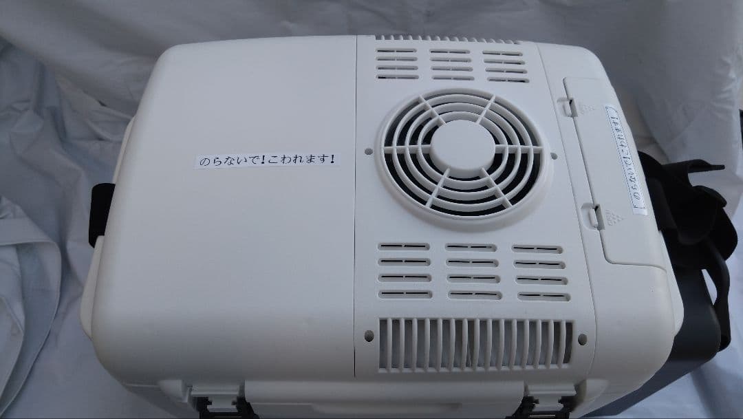 HiKOKI コードレス冷温庫 UL 18DA (XM)