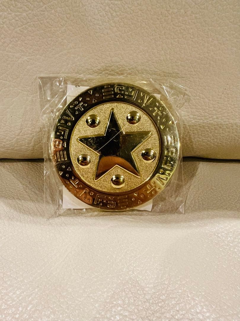 新品未開封　ドラゴンクエスト　ルイーダの酒場　メダル王の称号　大きなメダル