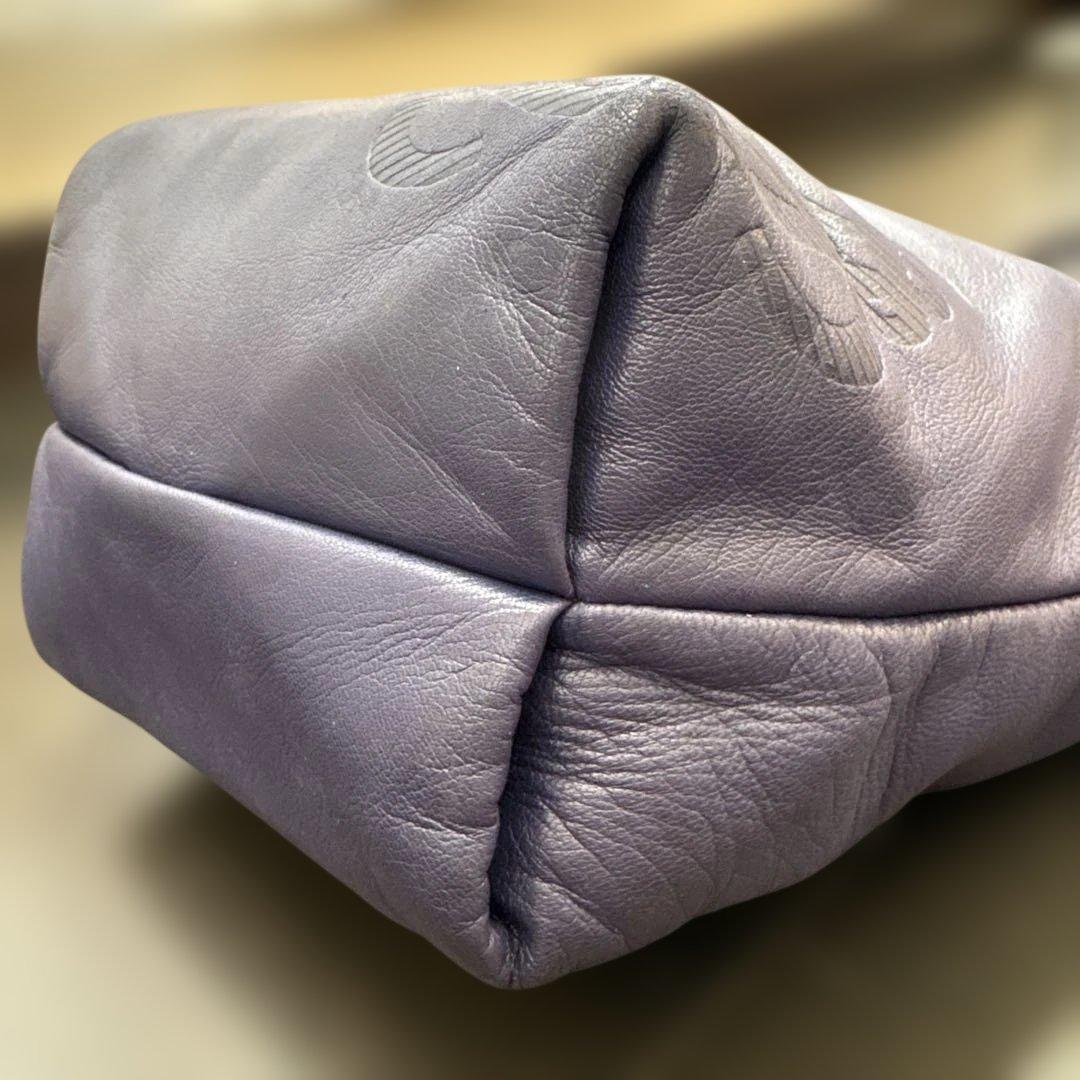 美品● ロエベ ショルダーバッグ 巾着 アナグラム ロゴ 紫レザー