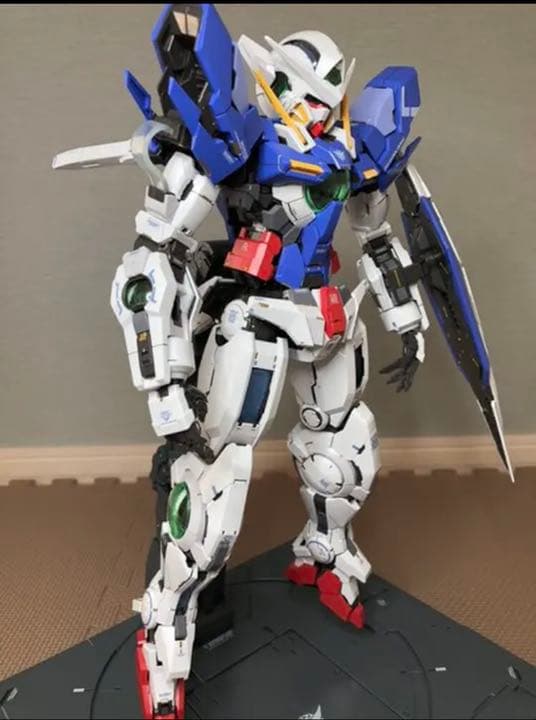 PG エクシア　完成品　無塗装