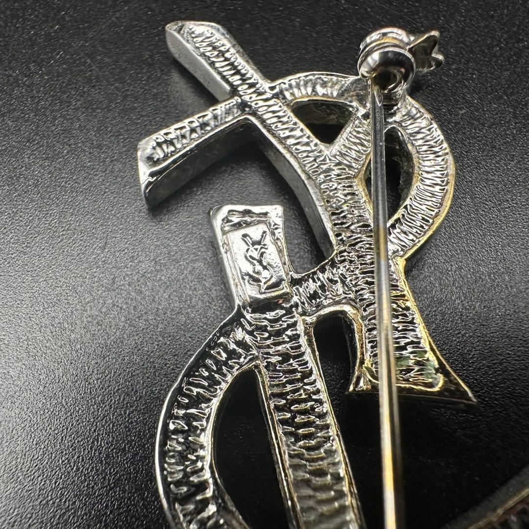 極美品✨　YSL　イヴ・サンローラン　ブローチ　ロゴ　1311
