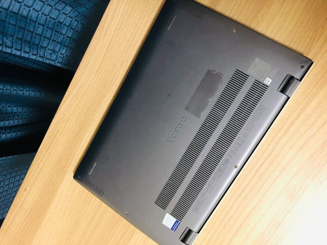 Dell Vostro Core i5 - 1135G7ノートPC