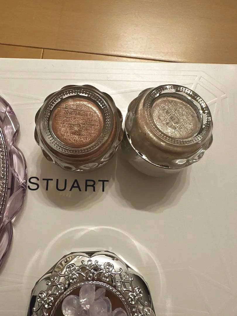 JILLSTUART サクラブーケ アイシャドウ、チーク　ギフトボックス付き