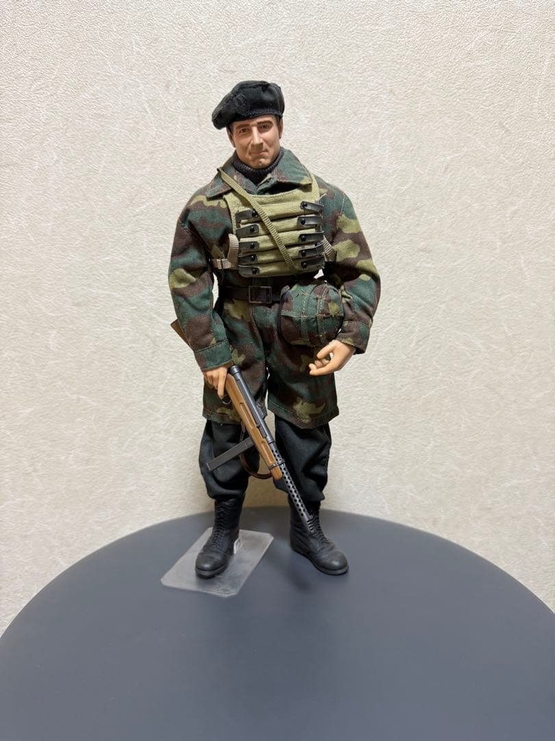 ドラゴンモデルズ　1/6WW2イタリア軍空挺兵　フィギュア　レア