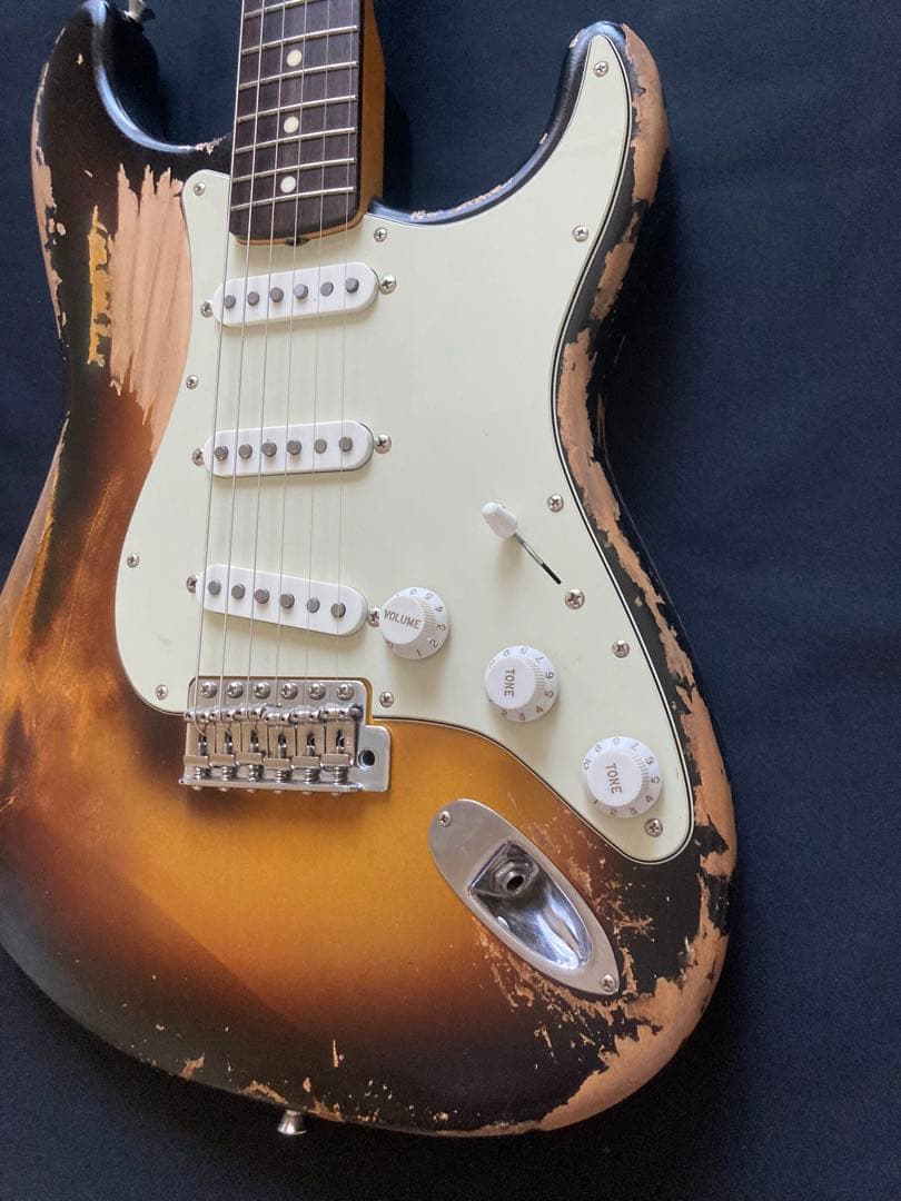 Fender MIJ ST 50s ニトロセルロースラッカー塗装　オマケ付き