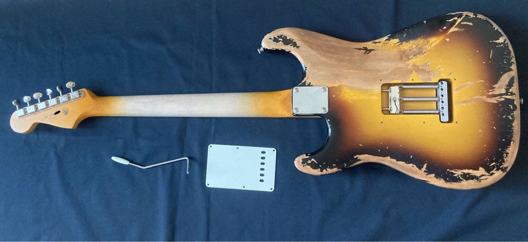 Fender MIJ ST 50s ニトロセルロースラッカー塗装　オマケ付き