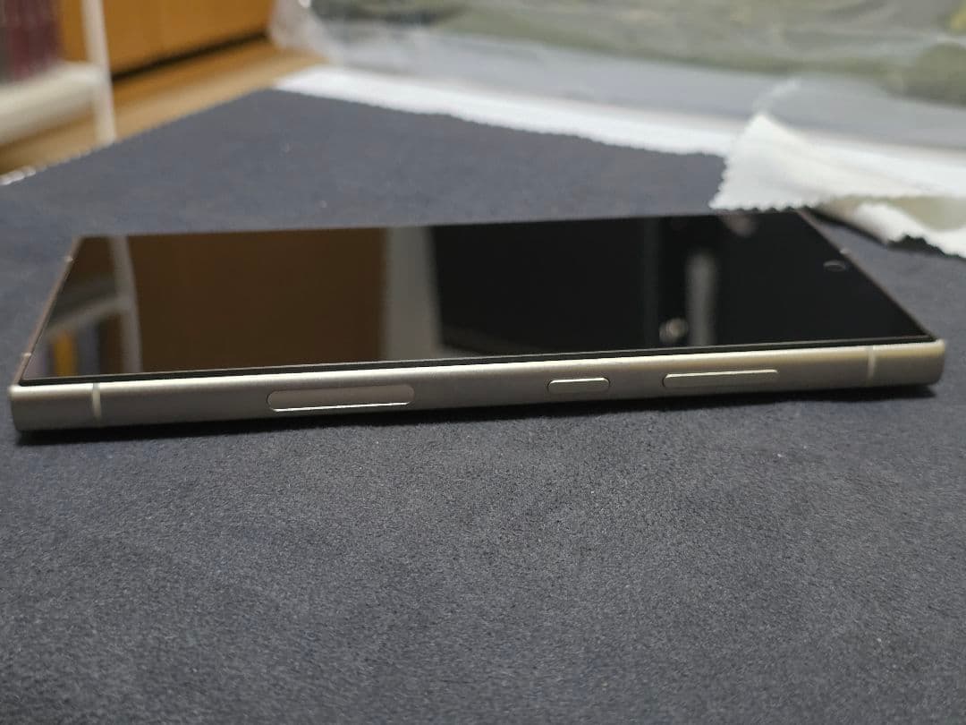 Galaxy S24 Ultra チタニウムバイオレット + TORRASケース