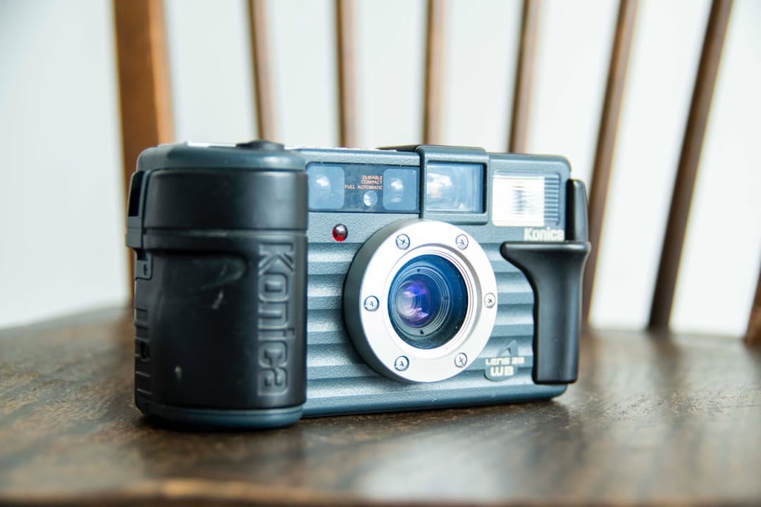KONICA LENS 28 WB コニカ 現場監督 コンパクトカメラ