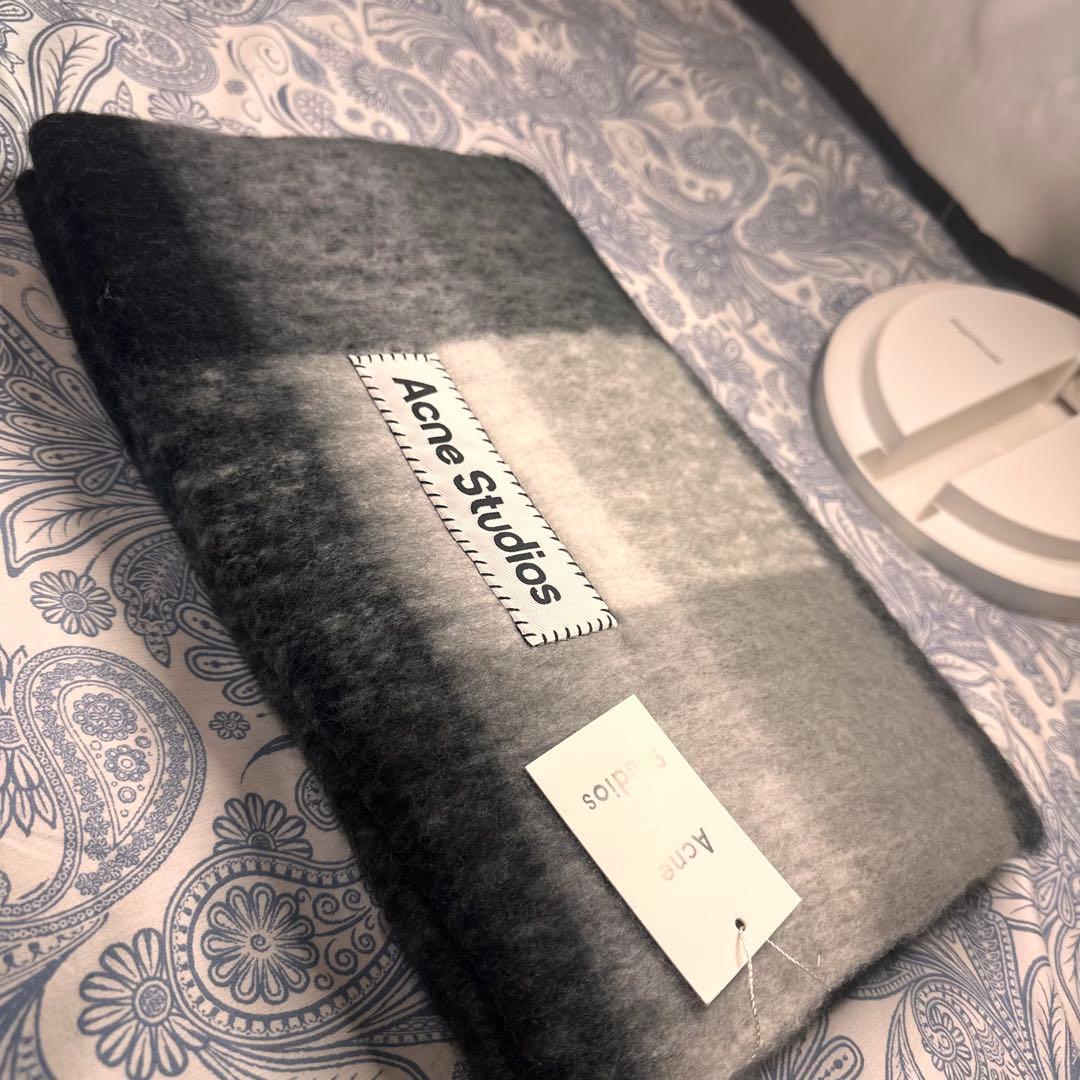 黒ACNE STUDIOS 新品未使用 モヘアチェック柄スカーフ　マフラー