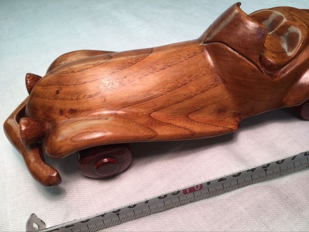 木工　オールドスポーツカー