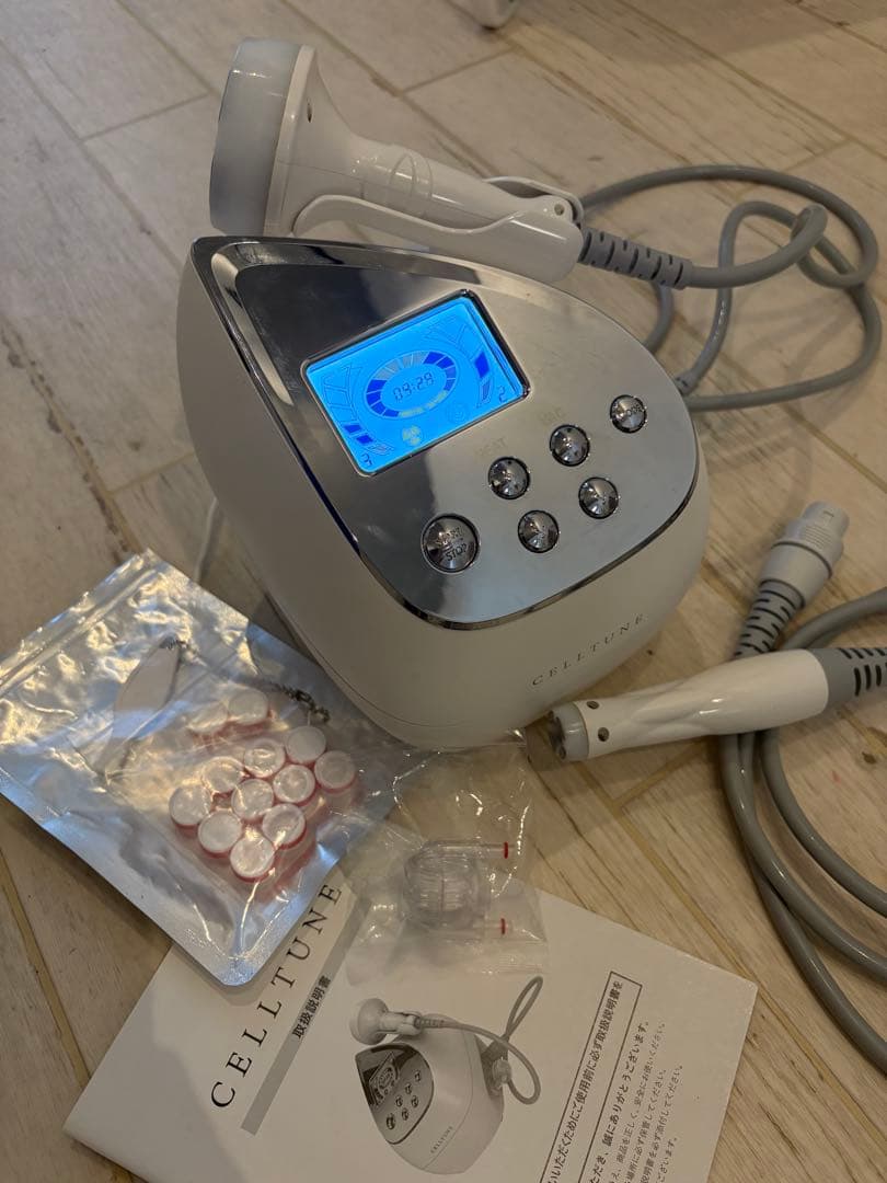★値引きしました！【フェイシャル用ハンドピース付き】伊藤超短波　セルチューン