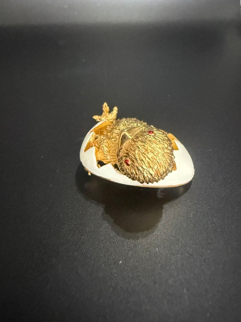 lotuscloud 2528⭐️TRIFARI トリファリヴィンテージブローチ