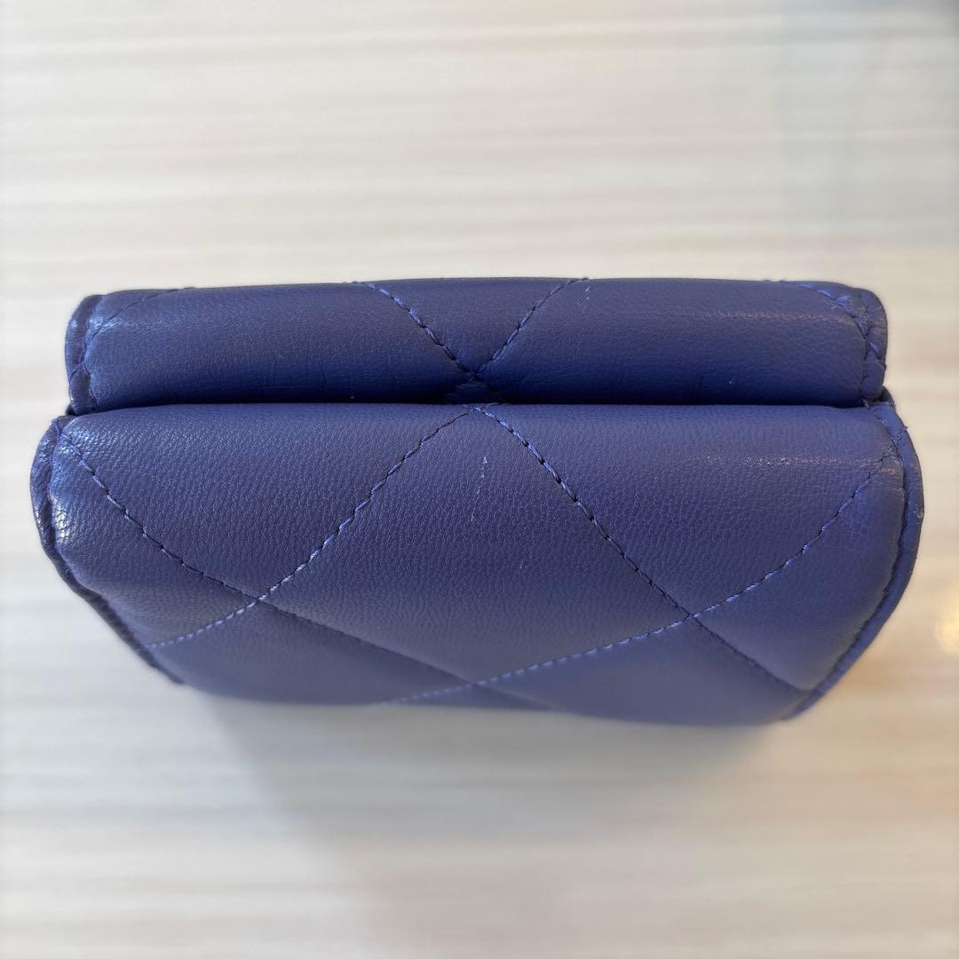 【お値下げ中】CHANEL 紫 キルティング 三つ折り財布