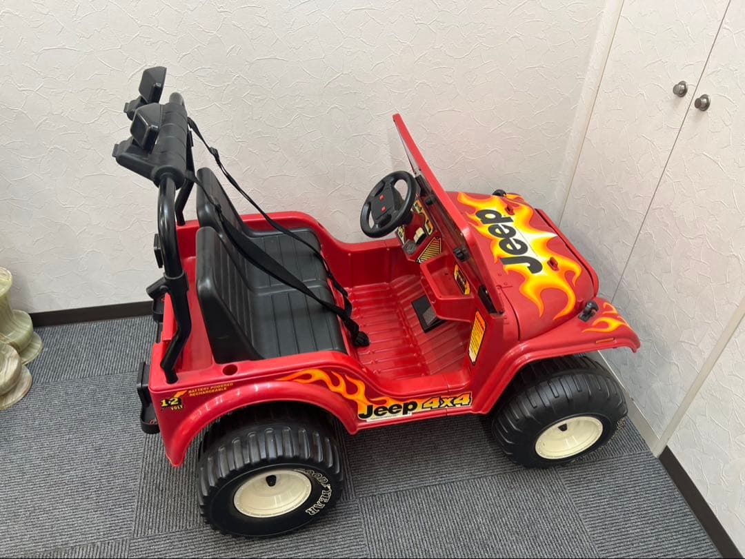 Jeep ジープ 電動カー風 おもちゃ ディスプレイ用 レッド