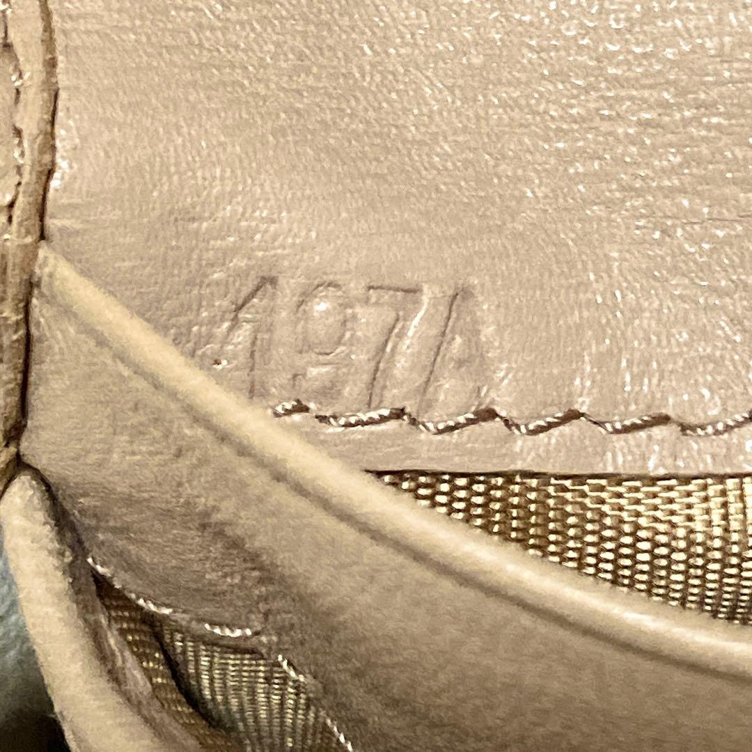 【美品】MIU MIU マテラッセ 折り財布 L字ファスナー ベージュピンク