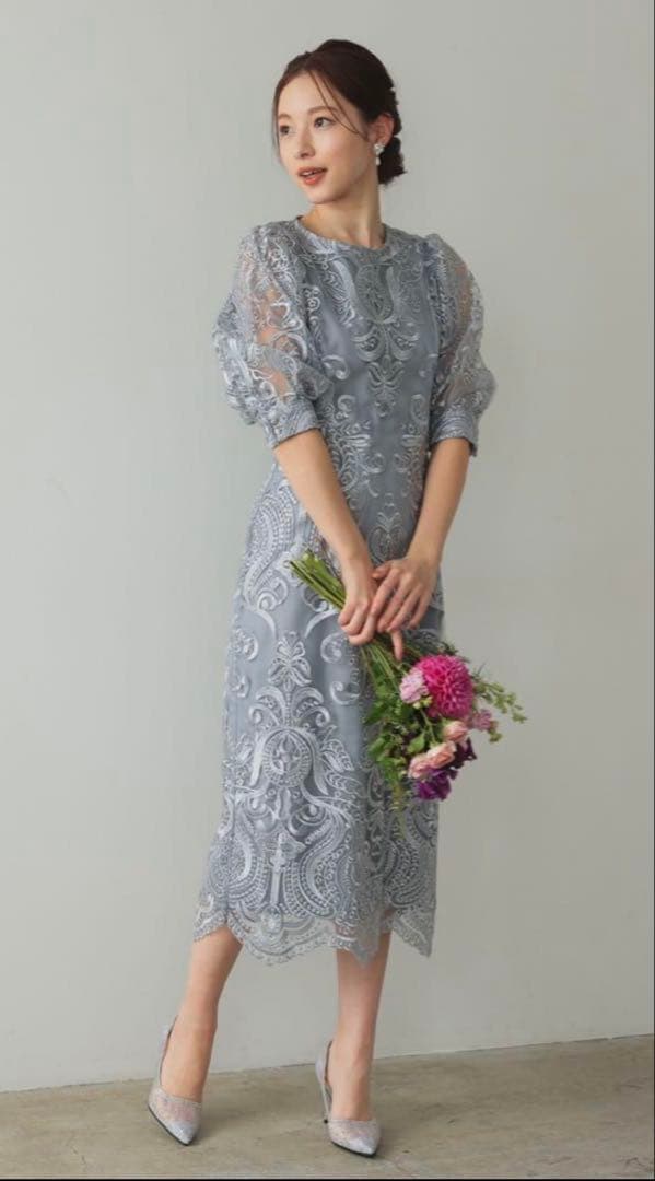 エンブロイダリーコクーンドレス ／ ブルー