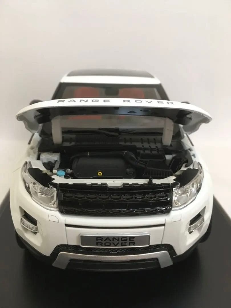 レンジローバー イヴォーク 1/18 ミニカー ホワイト年始セール‼︎