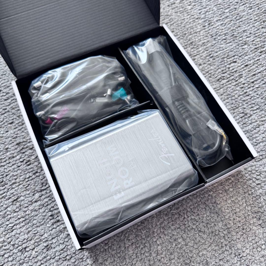 【新品同等品】Fender Engine Room LVL5 パワーサプライ