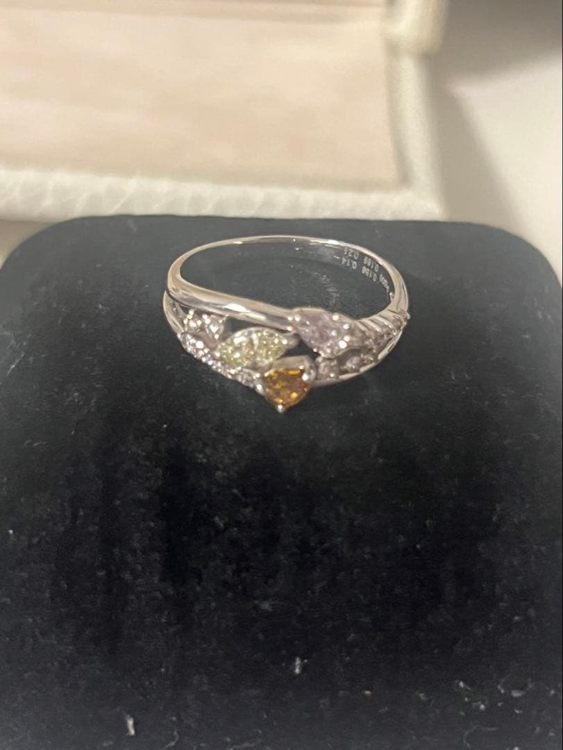 Pt900 ファンシーカラーダイヤモンド　リング　プラチナ　ピンクダイヤモンド