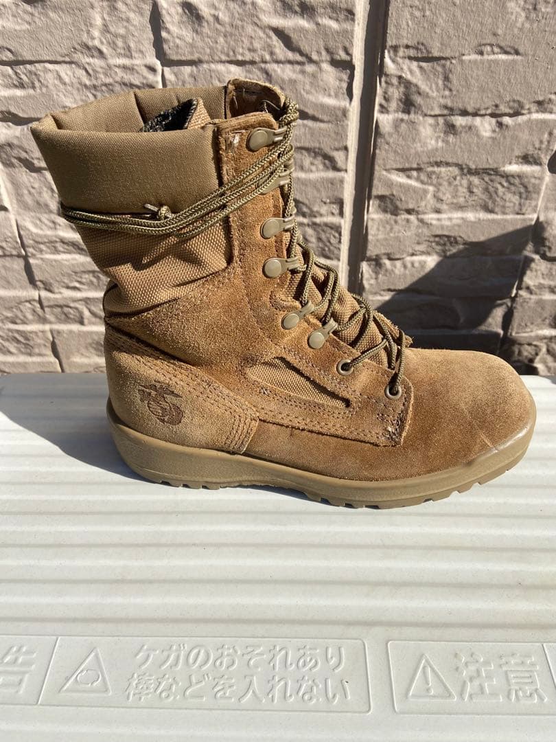 海兵隊エンブレム付きミリタリーブーツ