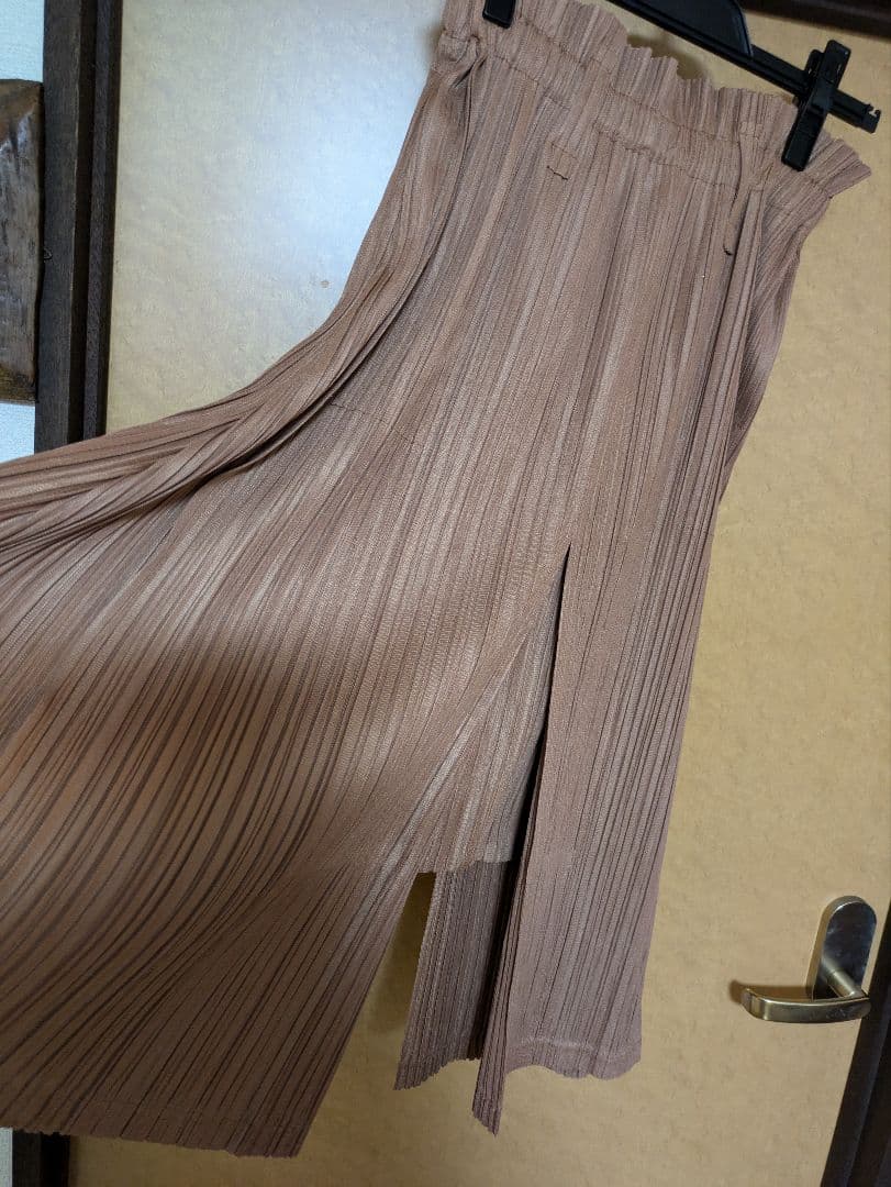 プリーツプリーツサルエルパンツ