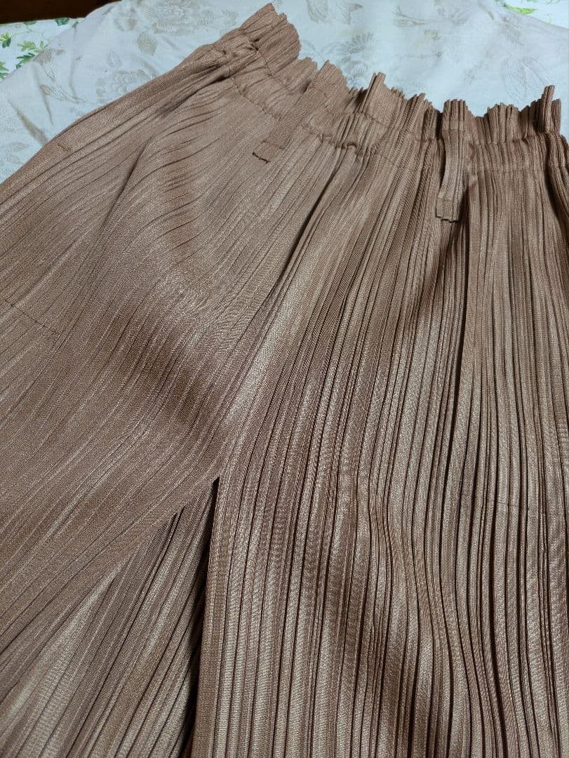 プリーツプリーツサルエルパンツ