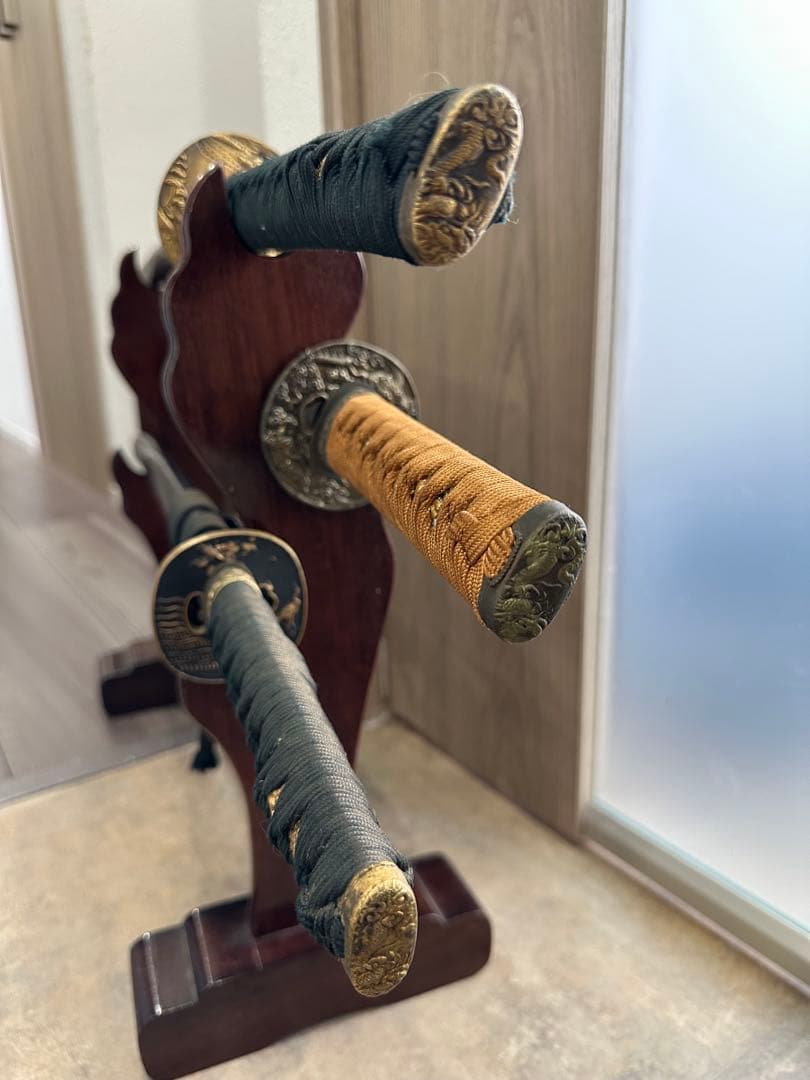 模造刀 3本セット（刀掛け付き）