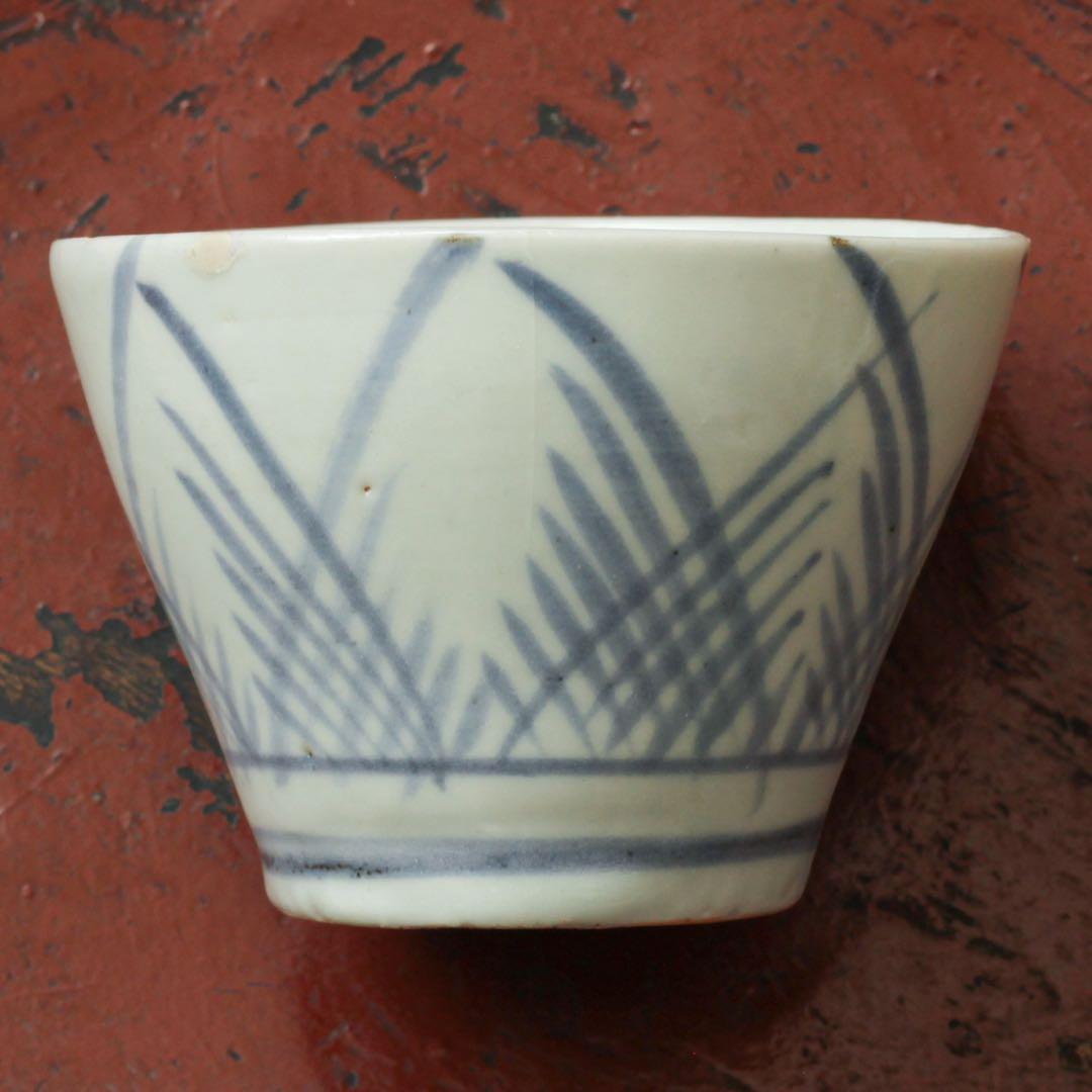 伊万里　古伊万里　草文　蕎麦猪口　江戸　中期　べた底　酒器