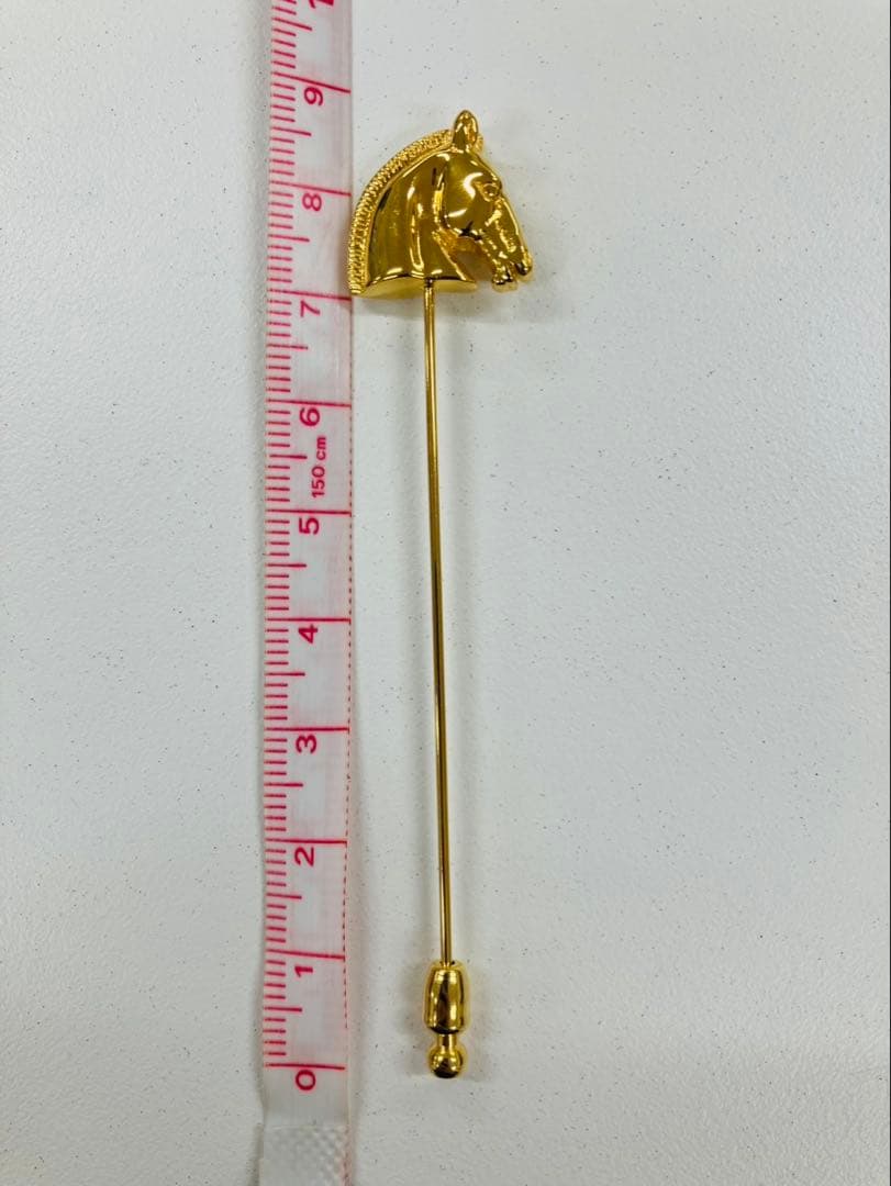 HERMES ゴールド 馬の頭 ピンブローチ エルメスブローチ