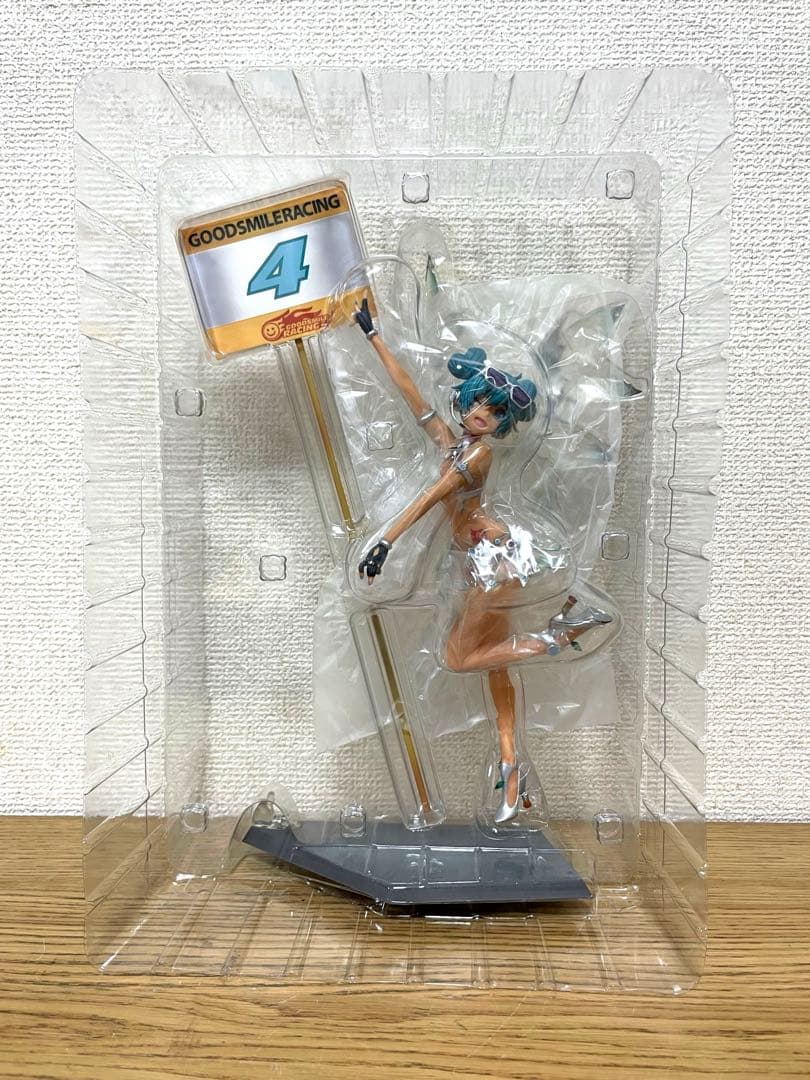 美品 フリーイング レーシングミク セパンVer. 1/8 完成品 フィギュア