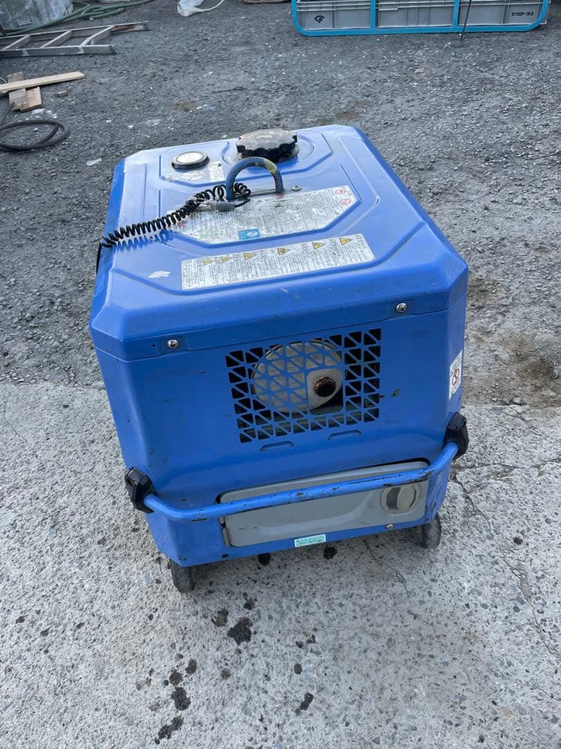 Denyo（デンヨー）製 溶接兼用発電機 GAW-150ES2 です。29時間