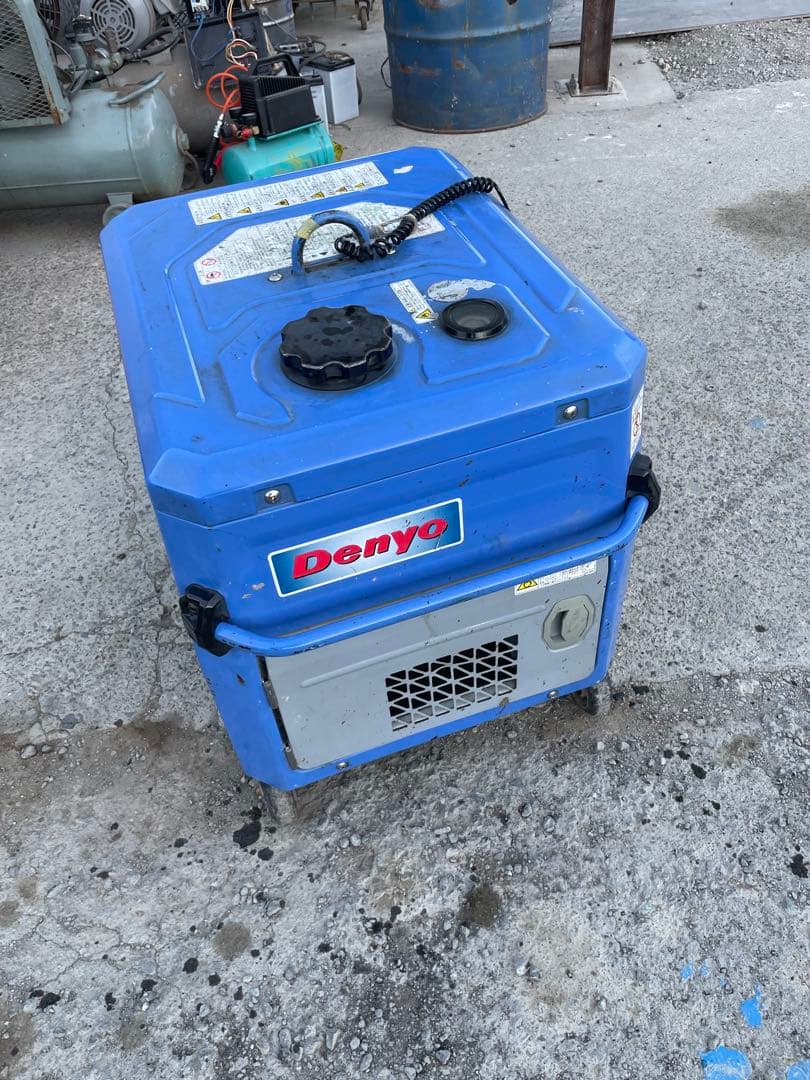 Denyo（デンヨー）製 溶接兼用発電機 GAW-150ES2 です。29時間